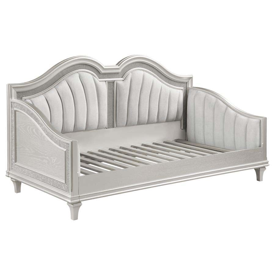 Evangeline Daybed by Coaster